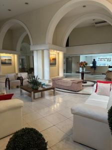 Flat 2 quadras praia 2 min metrô com garagem Flat one, apto 208