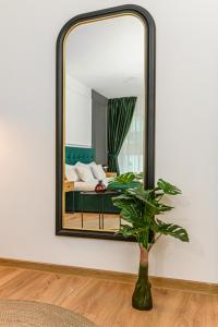 Bellatrix Suite with Parking-Tractoru Coresi