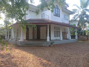 Cozy villa in green - Ubytování bez kategorie ve městě Panadura