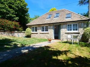 The Thatch Desirable Studio