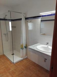 Magnolia lEscala 1, casa con piscina y barbacoa a 300m de la playa