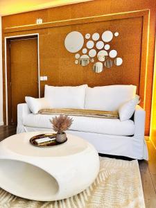 Hotels Suites DUBAI chambre privee avec espaces communs : photos des chambres