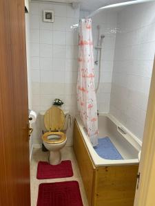 1BR-Sleeps2-Parking-QuietStay-CityCentre