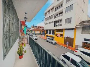 Clasico Departamento en el Centro de Loja - Zamora