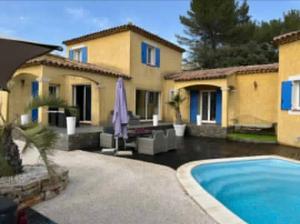 Villas Villa mediterraneenne saint Maximin la sainte baume : photos des chambres