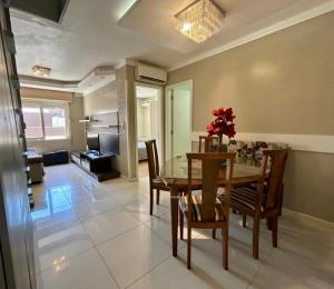 Linda Cobertura a 2 quadras do mar