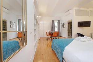 Modern flat in Termini Station