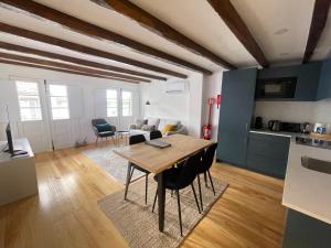 Egas Duplex Historic Centre