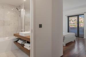 Madalenas II by An Island Apart