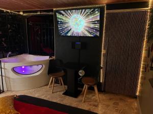Love hotels 50 Nuances de Parentheses : photos des chambres