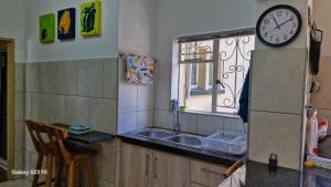 Mossel Bay 10 Sleeper Homestay