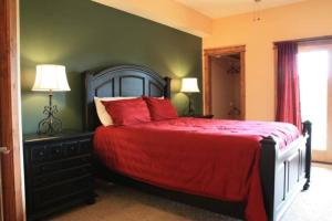 #722 Trout Hill Condo at Fall Creek Falls