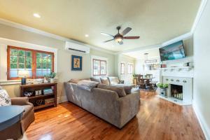 Historic Family Home Next To College and Lake CDA