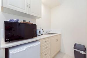 A8 - Cozy Studio Apartment