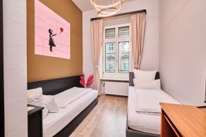 Twin Room room in City Hotel Konstanz