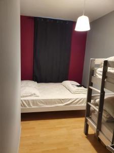 Appartements Superbe appartement en bord de riviere : photos des chambres