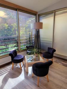 Bas de villa plus piscine Vue époustouflante