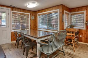 The Little Creek Cabin