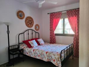 Déjà Blue Apartment Kyklades BC7 - workspace, pool, gym, nearby beach