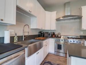 Bay Park Gem - Fully Loaded