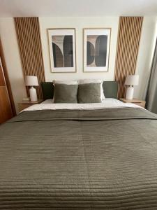 Moss Suite