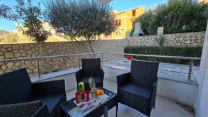 CRYSTAL WAVE Apartments