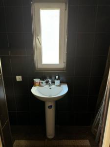 Отель біля озера