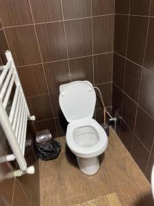 Отель біля озера