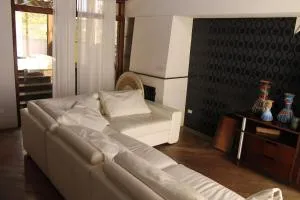 Mansão com Jacuzzi a 100m do Parque Barigui - Ferraria