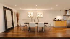 Luxury Two-Story Designer Loft in Paris Epicenter - Bright and Spacious