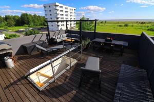 Tiiru Seaview Residence with 50m2 Roof Terrace