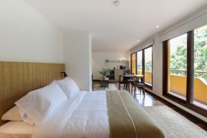 Urban Charm Your Zona G Escape Awaits 501