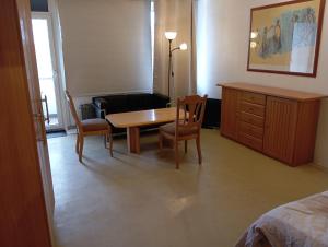 Apartement Nähe Supermärkte & Natur & gute Anbindung & Balkon