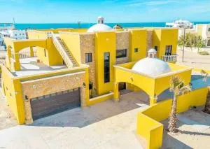 La Casa Frida 5 bedroom Villa by the beach - Playa Encanto