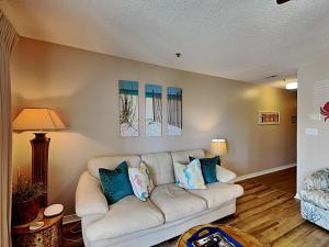 Grand Caribbean Destin #210 East