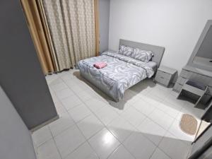 Modern 1BR City View