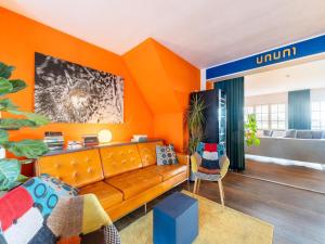 Great landhouse in Diever with hot tub