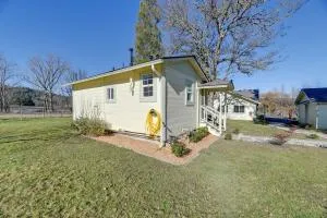 Nature Lovers Getaway in Rural Grants Pass - Cave Junction