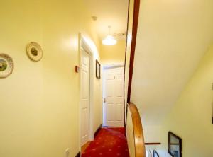 White Heather House Clifden Town Square