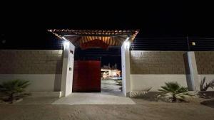 Habitacion con piscina-jacuzzi-lavadora disponible