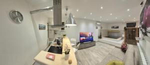 Il Leone Rosso over the hills of the Trabocchi