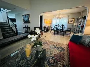 CozyhomeawayfronhomelongtermCanyon lakeCA - 里弗赛德