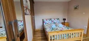 Reed Warbler Cottage - Srah