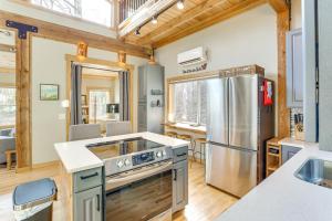 Ski, Hike, Fish! Mtn-View Creekside Gem in Newland