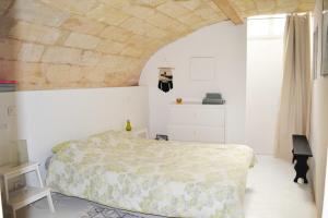 Charming apartment with garden - city center - tram B - WIFI