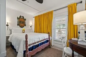 Old Carrabelle Hotel Regatta Suite - Carrabelle