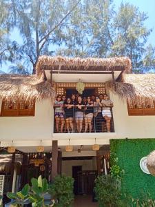 Happy hut retreat of Zambales