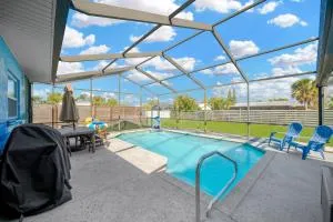 Getaway with Heated Pool and fence by Siesta Key Beach - Osprey