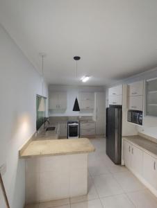 CASA - 3 quartos com ar - bairro Tiradentes
