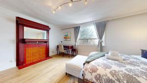 Bright & Spacious Private Room in Corso Italia